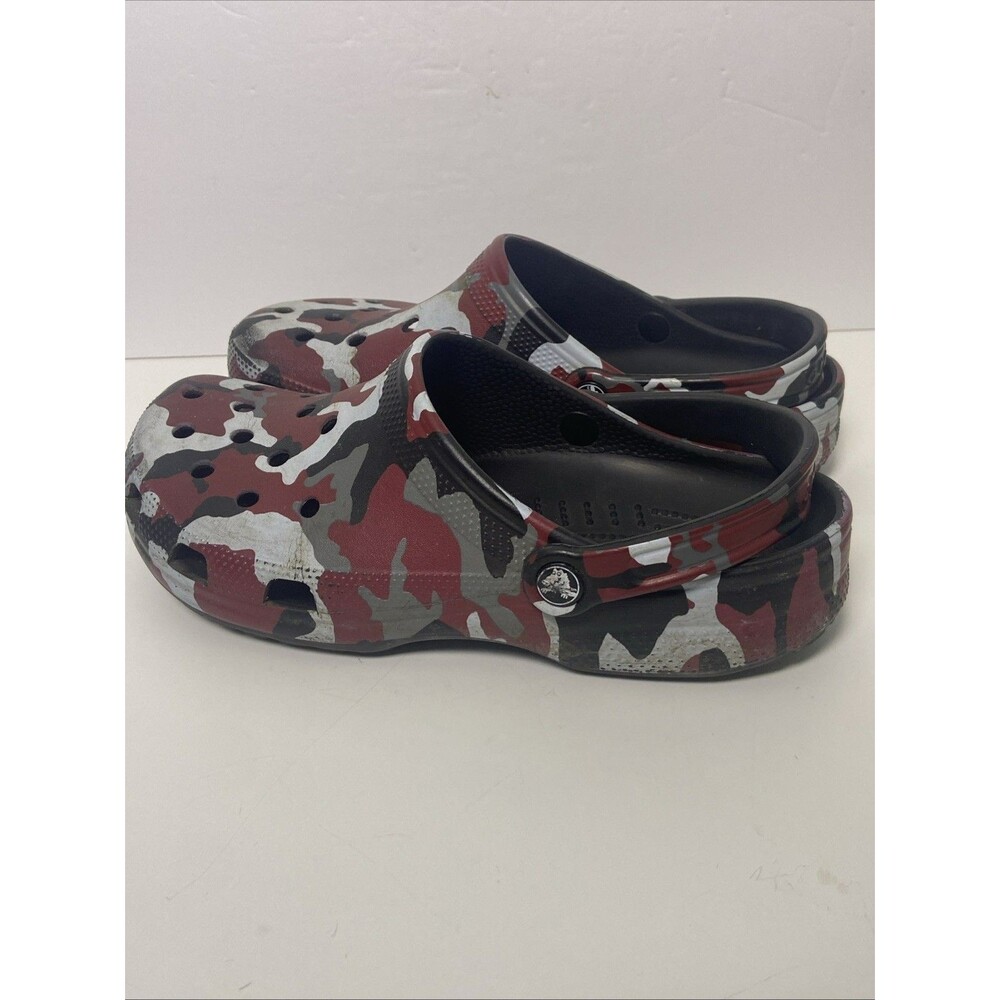Crocs Unisex Red Black Grey Camo Shoes/Slip ons Size M-9 W-11  Preowned - Picture 5 of 6